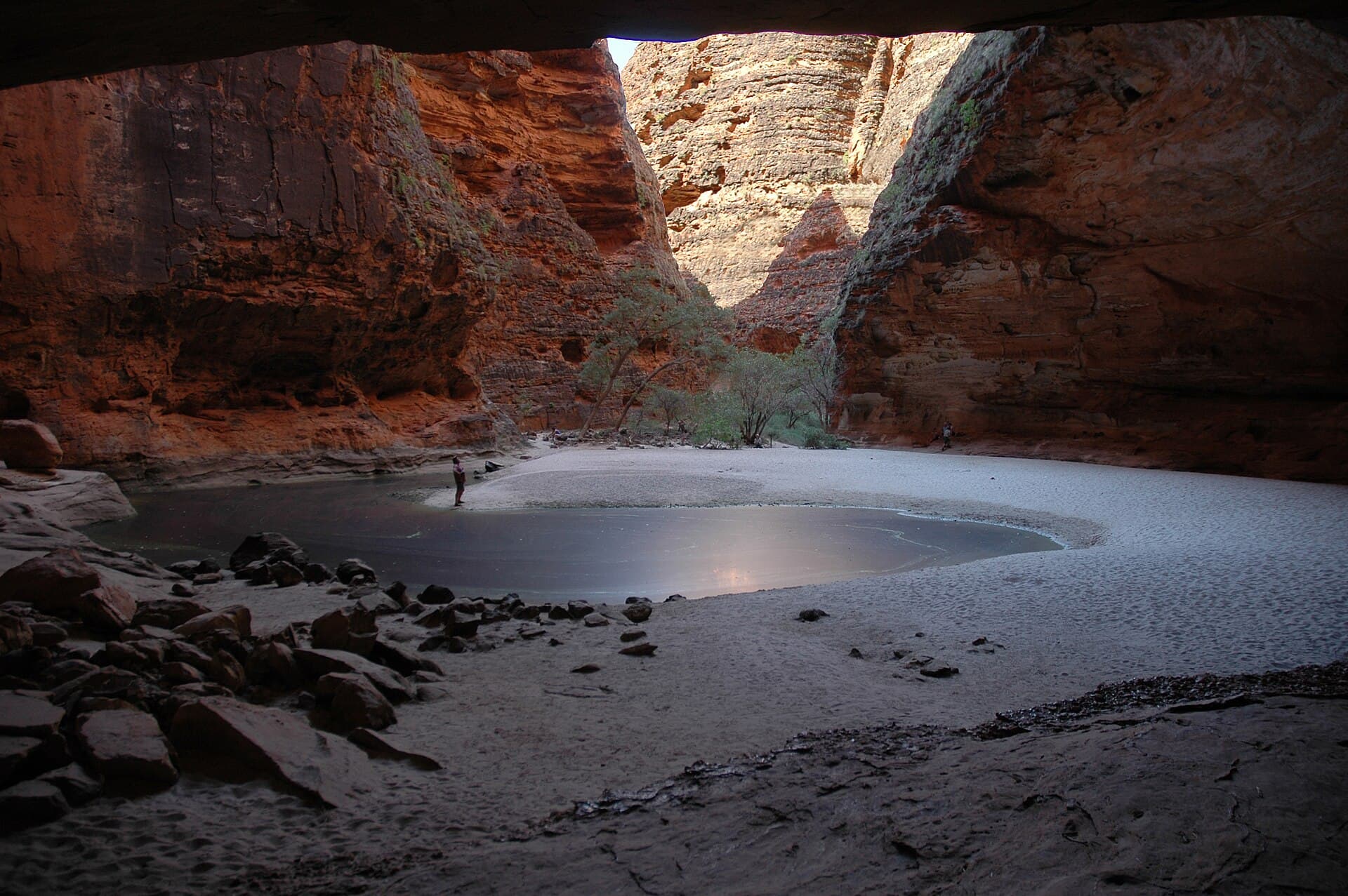 Walkers’ scale view of Cathedral Gorge walls in Purnululu National Park.